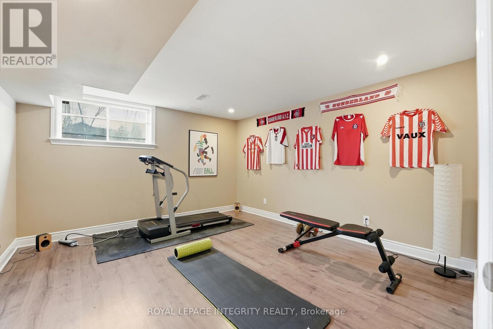 281 WILLIAM HAY DRIVE - 36