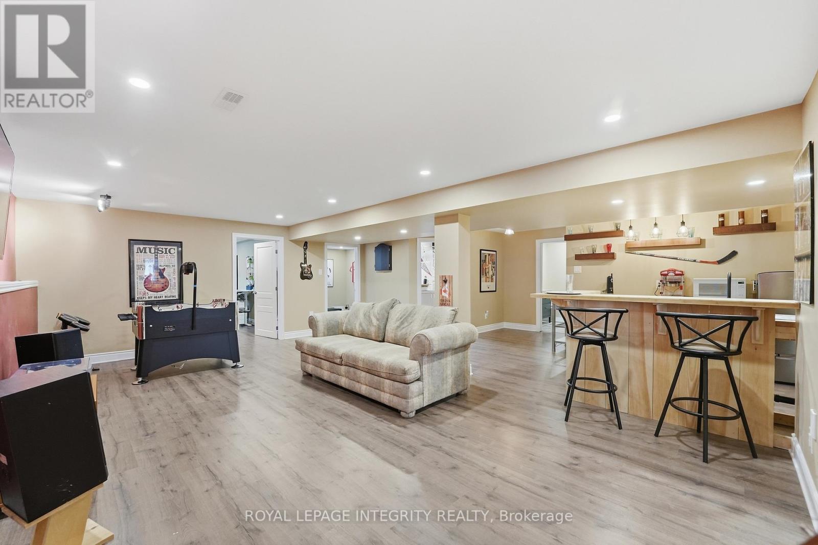 281 WILLIAM HAY DRIVE - 30