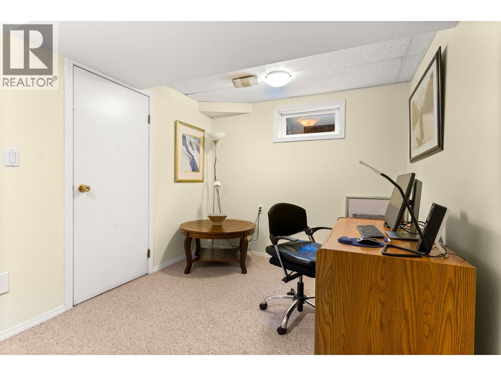 1736 Hay Road, Revelstoke