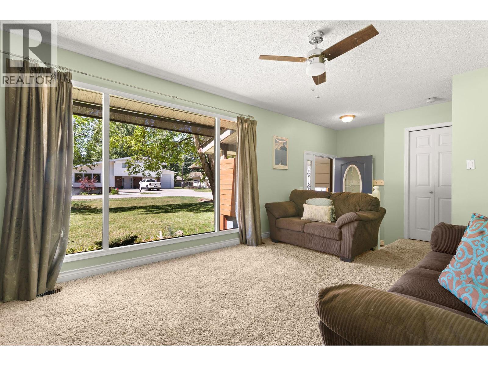 1736 Hay Road, Revelstoke