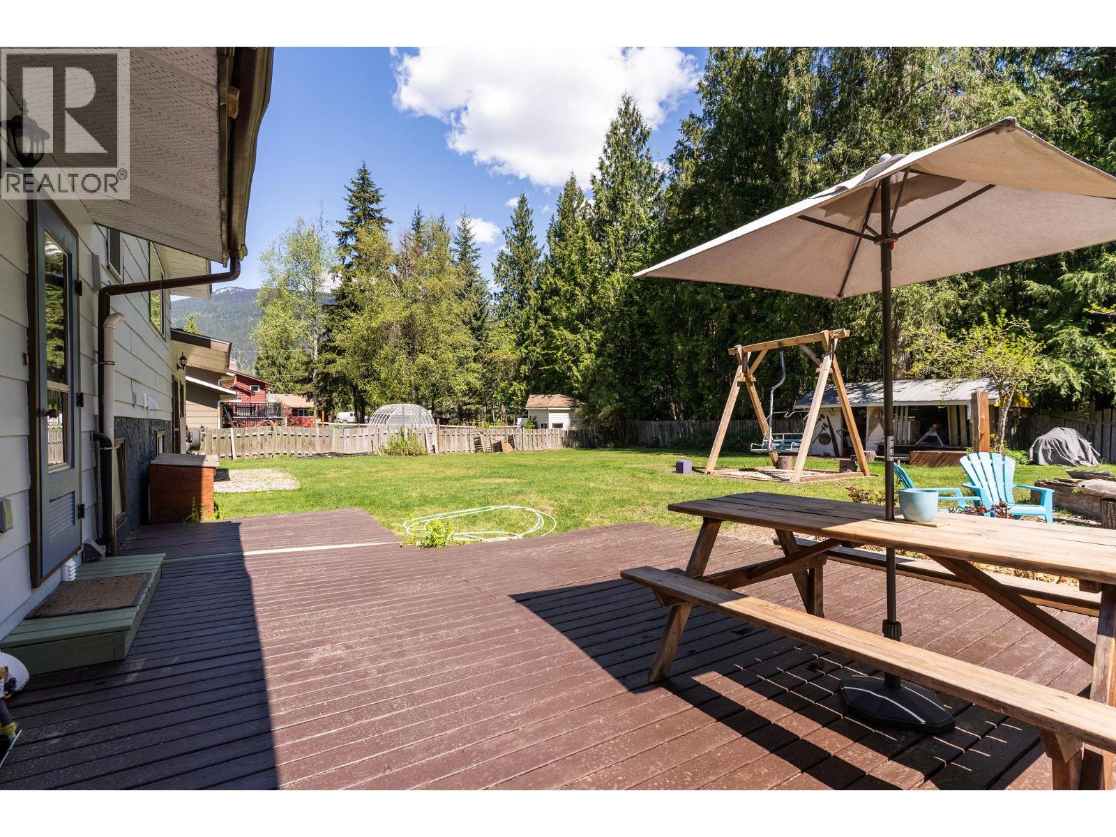1736 Hay Road, Revelstoke