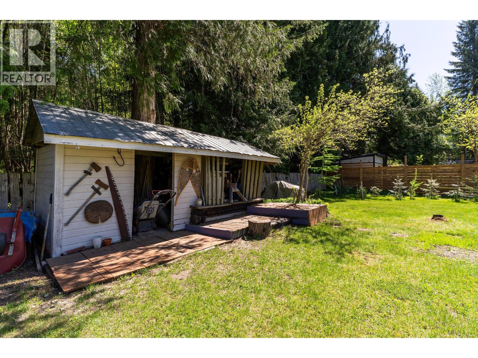 1736 Hay Road, Revelstoke