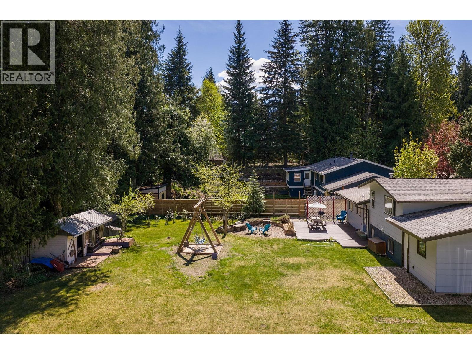 1736 Hay Road, Revelstoke