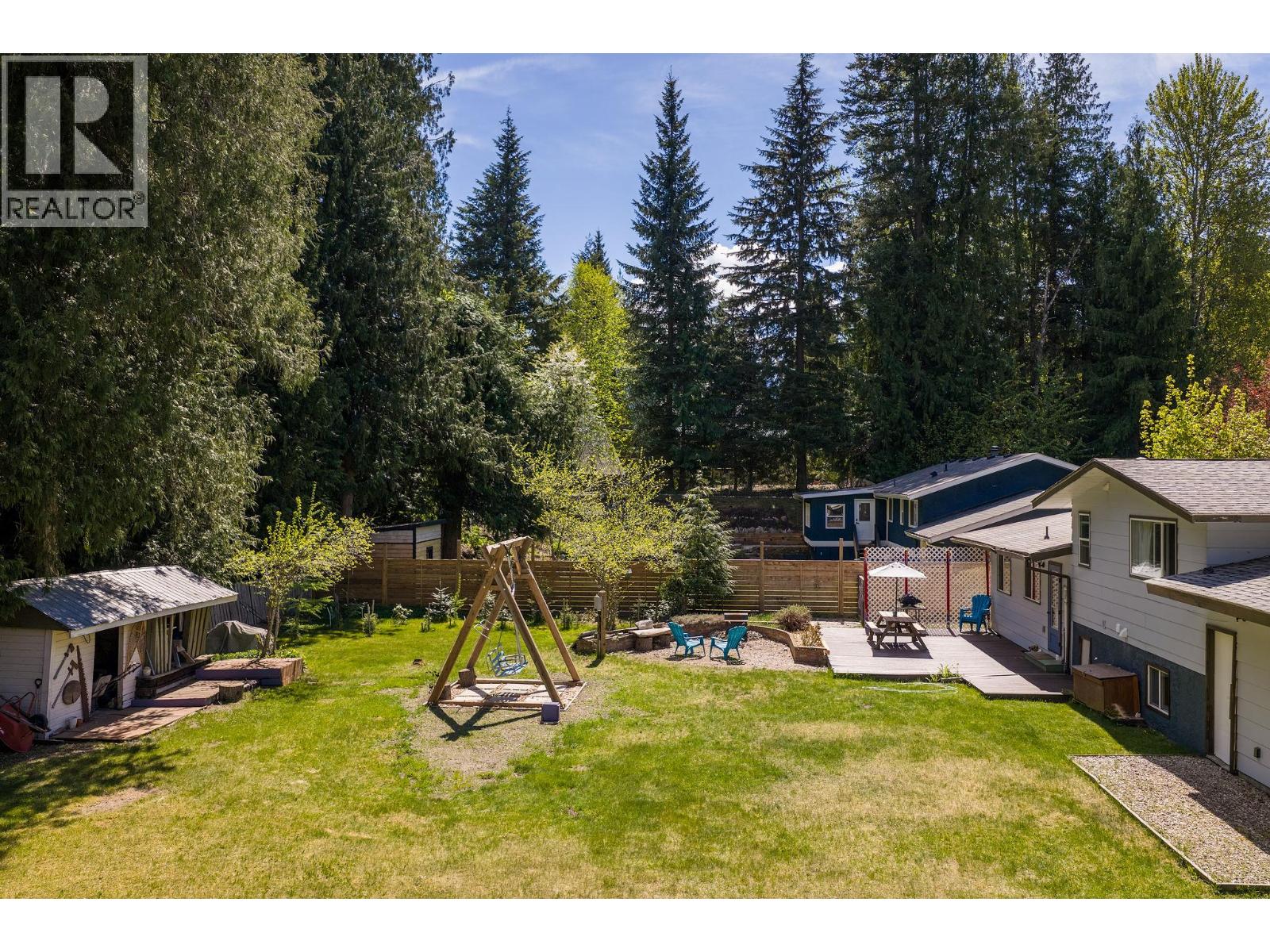 1736 Hay Road, Revelstoke