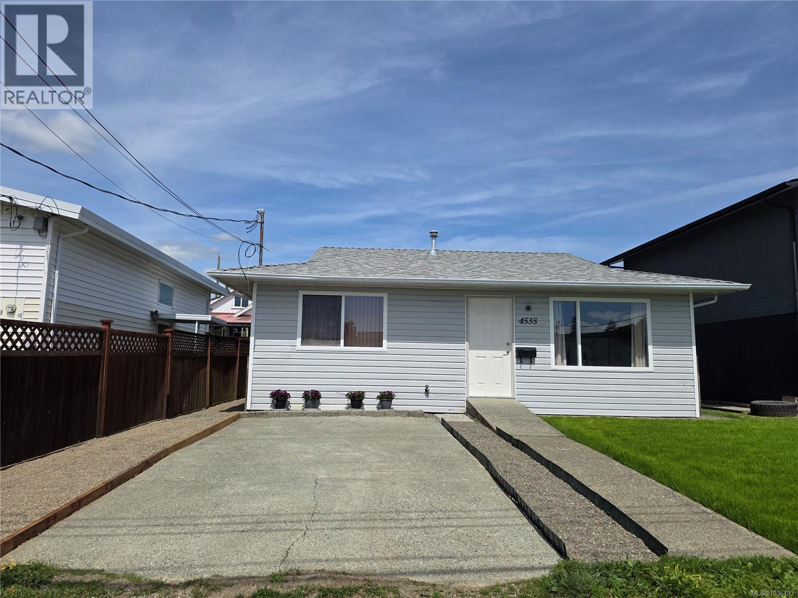 4535 Arrowsmith Rd - 13
