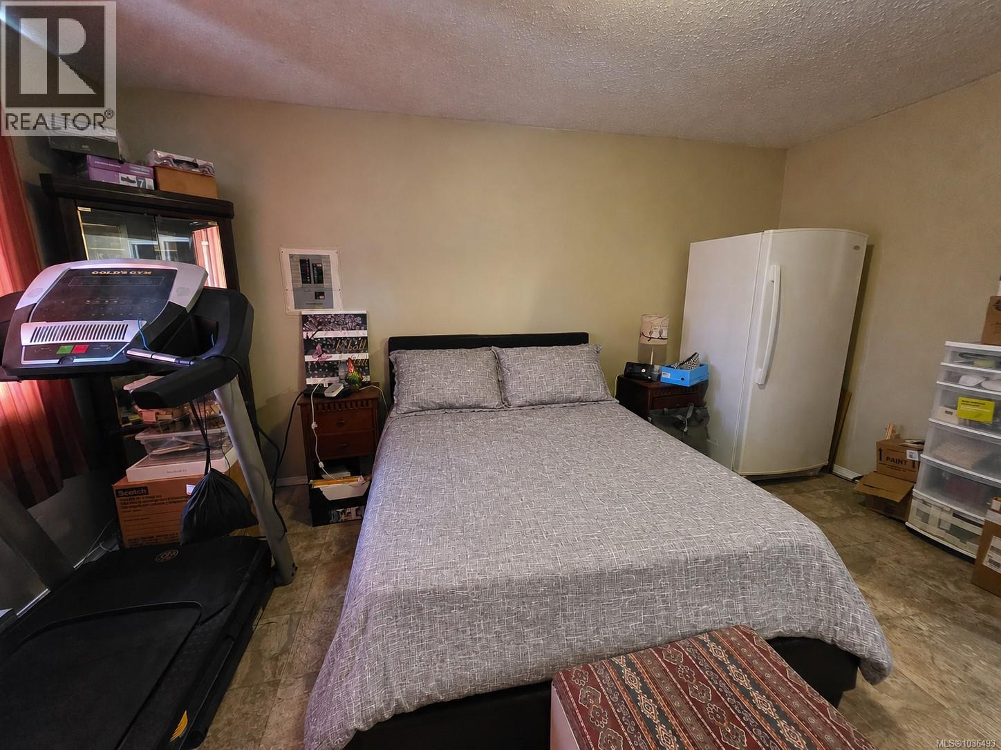 4535 Arrowsmith Rd - 6
