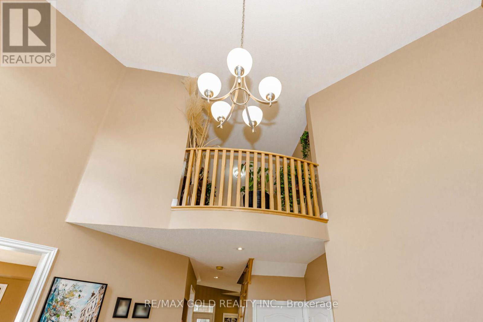 45 FISHING CRESCENT - 10