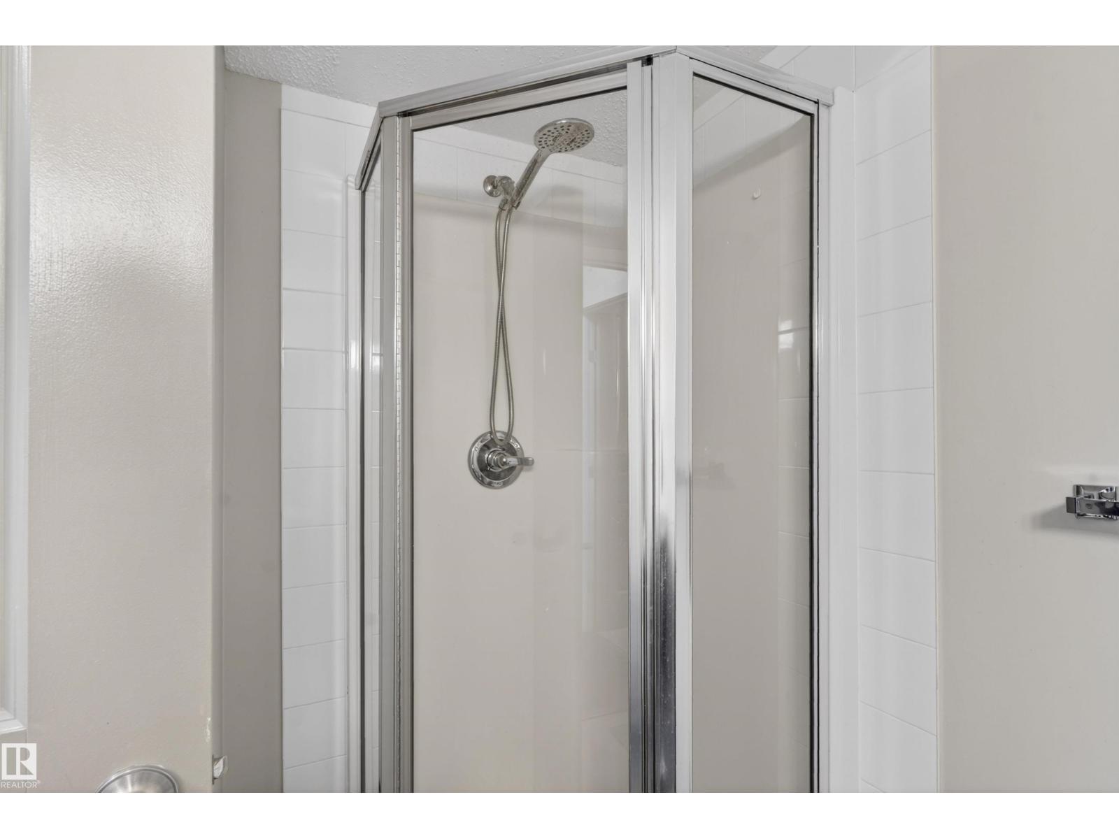 #111 13907 136 ST NW - 36