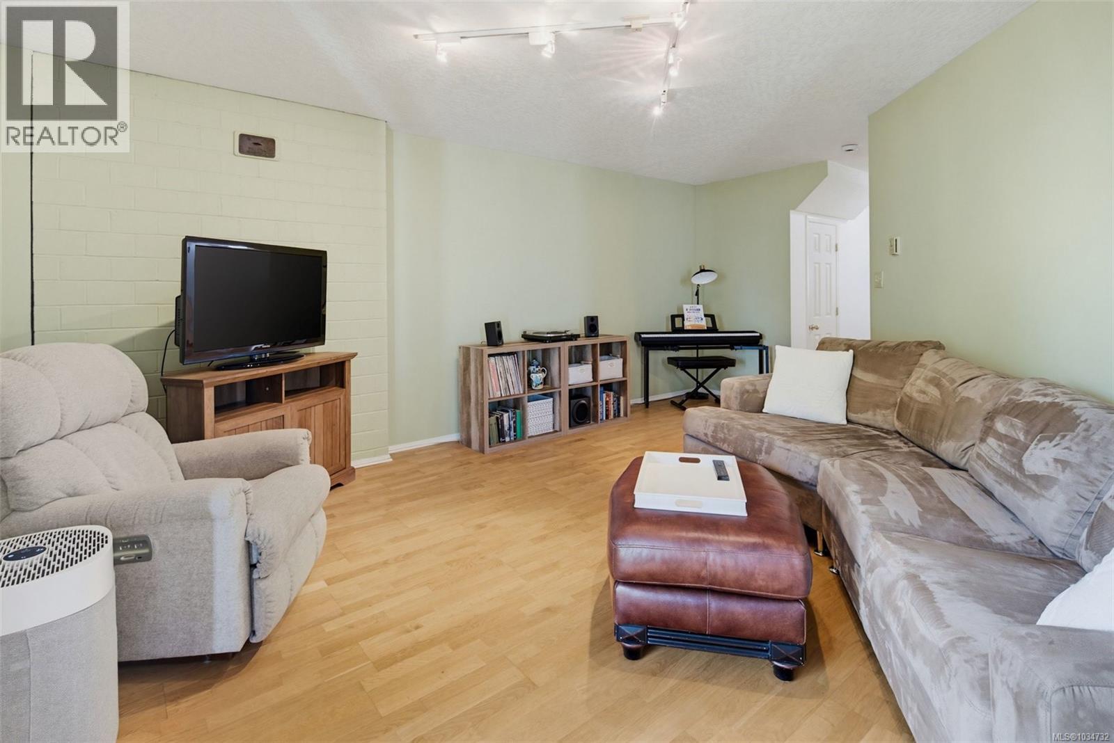 468 Admirals Rd - 32