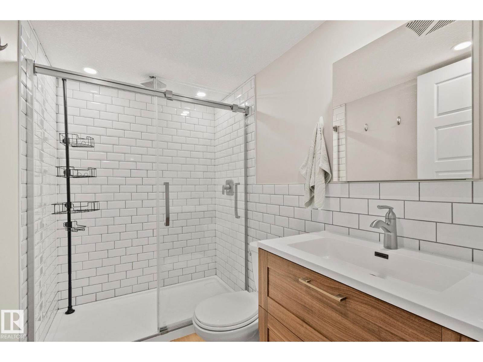 16404 136 ST NW, Edmonton