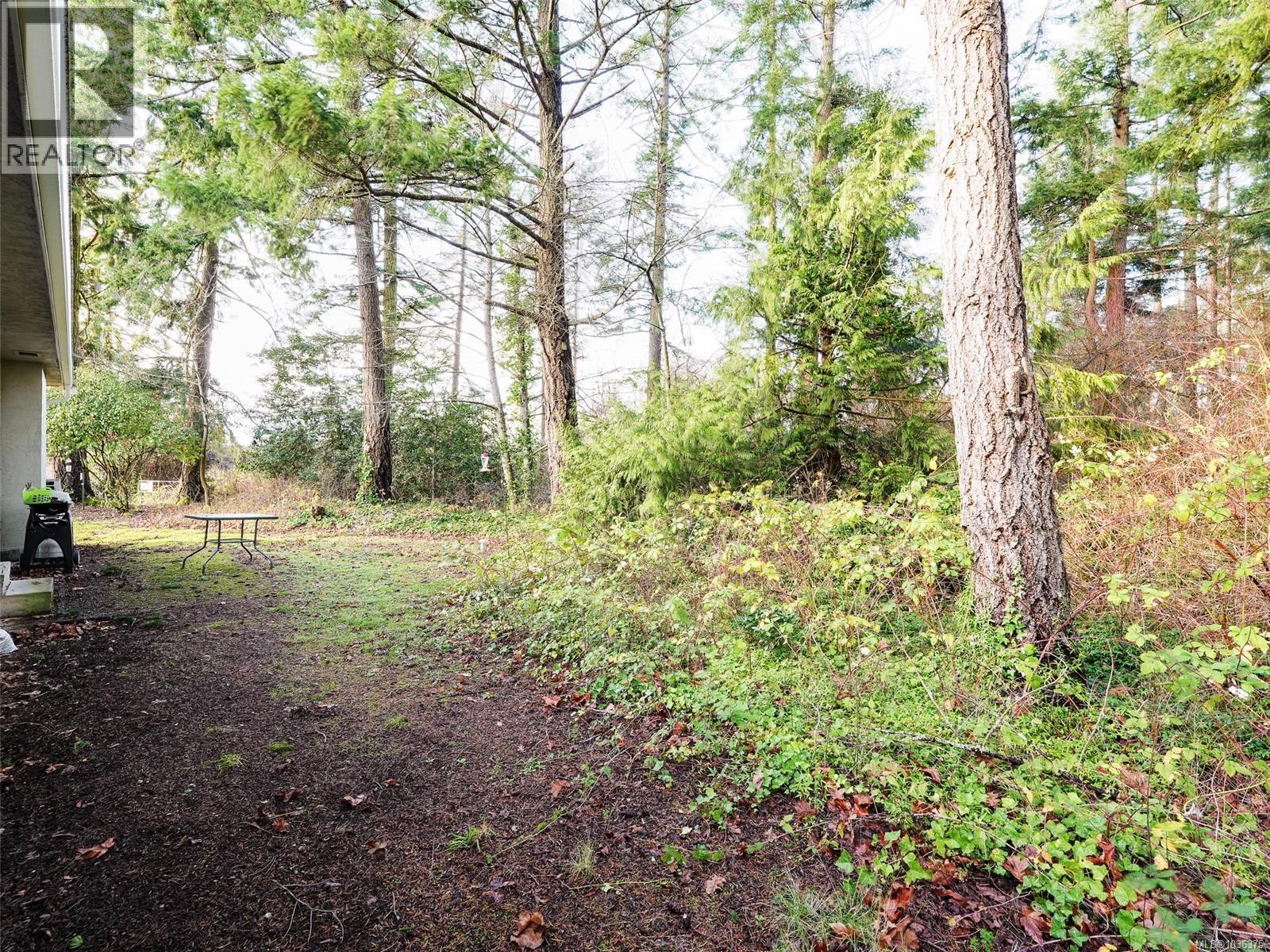 9589 Waxwing Pl - 18