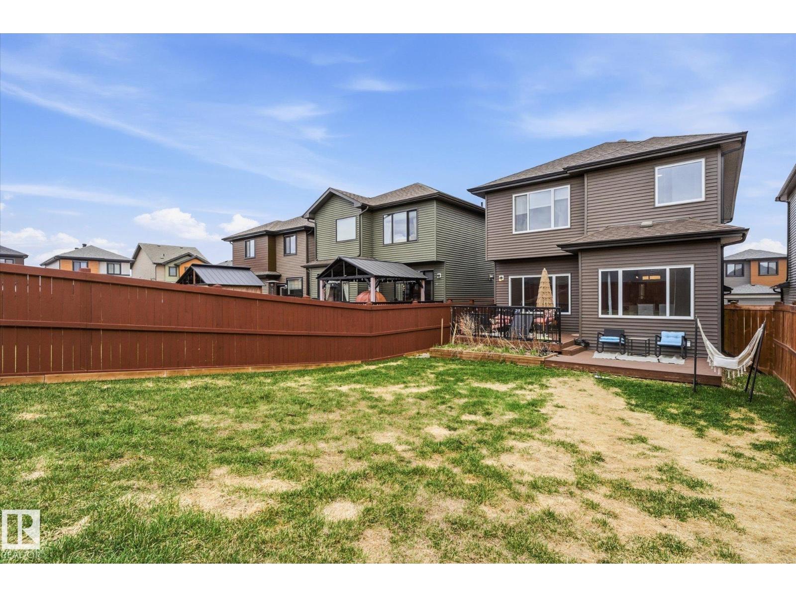 8 TREBLE LD, Spruce Grove