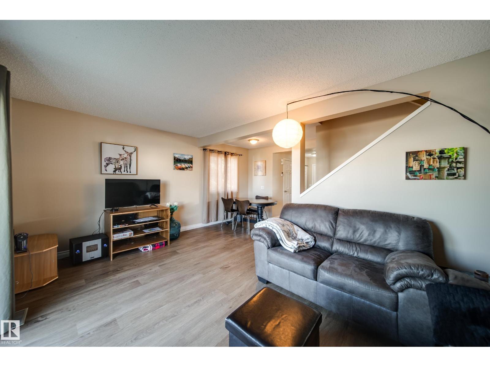 #21 18010 98 AV NW, Edmonton