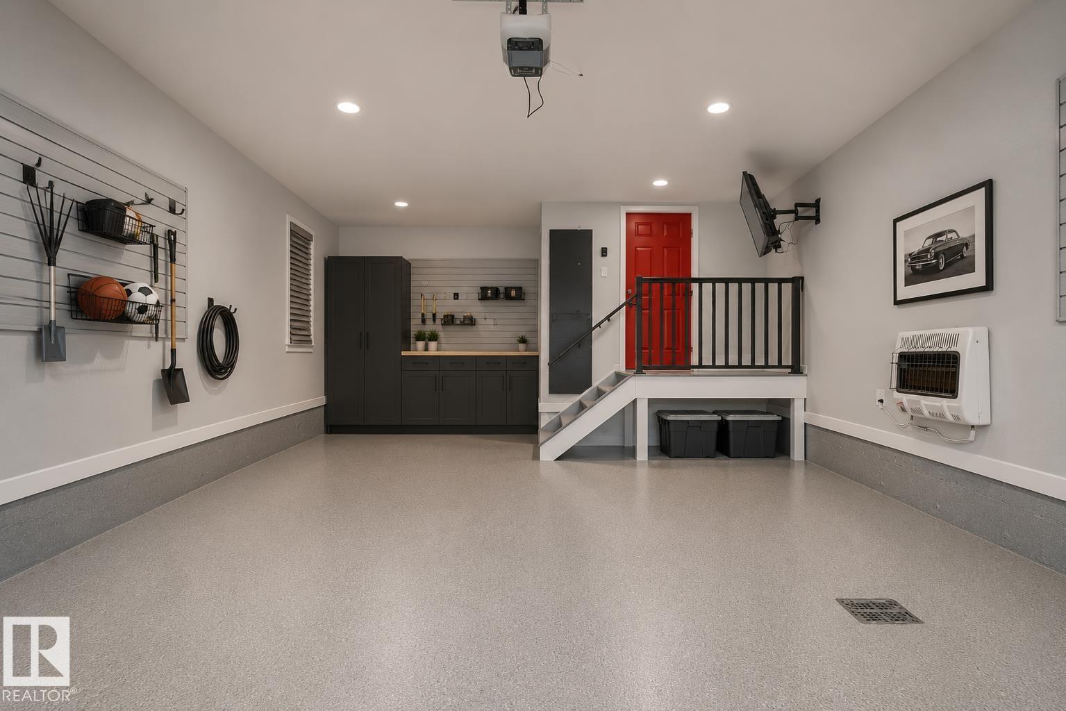 635 42 ST SW - 56