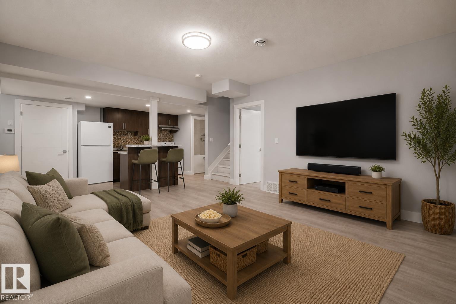 635 42 ST SW - 47