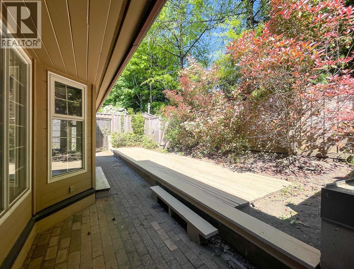27 3980 CANADA WAY — photo 3