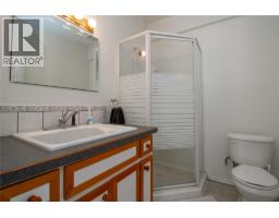 6209 Sawczuk Road Sawczuk Road, Trout Lake, BC V0G1R2 Photo 22