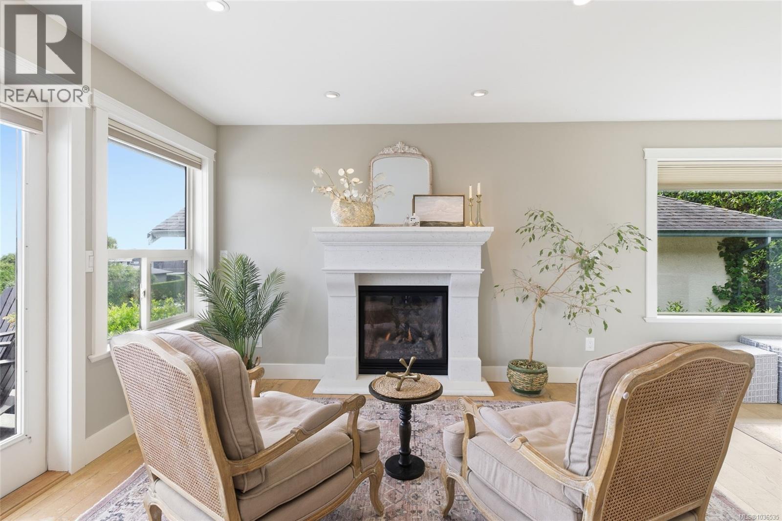 4839 Fillinger Cres - 4
