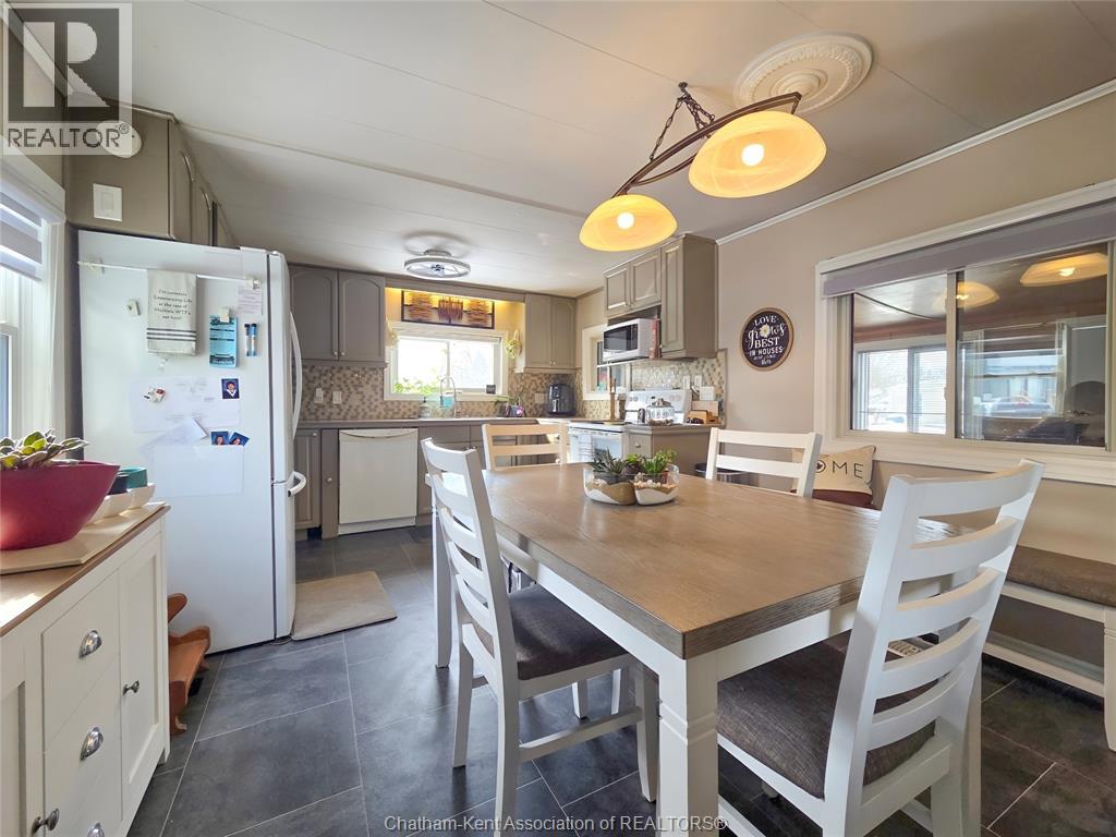 22220 Charing Cross ROAD Unit# 21, Chatham, Ontario, N7M5V8 — Photo 30