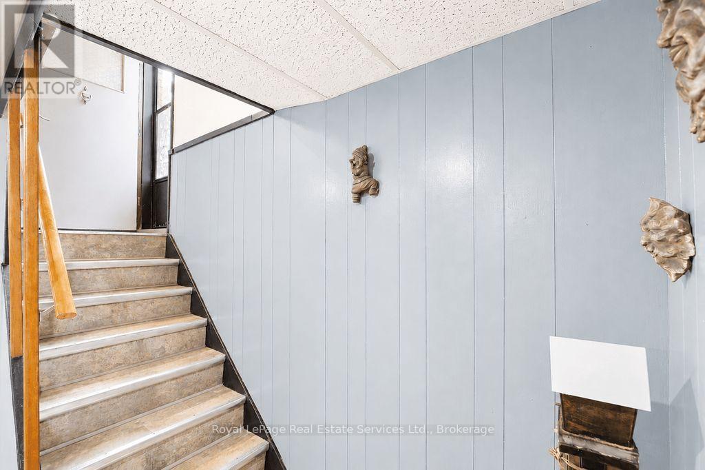 334 TRAGINA AVENUE N - 28