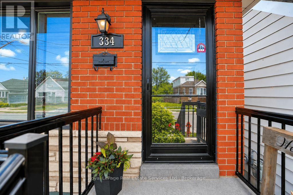 334 TRAGINA AVENUE N - 38