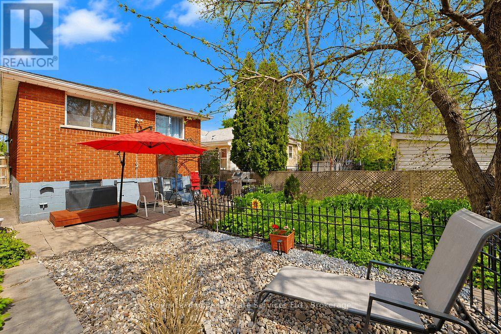 334 TRAGINA AVENUE N - 48
