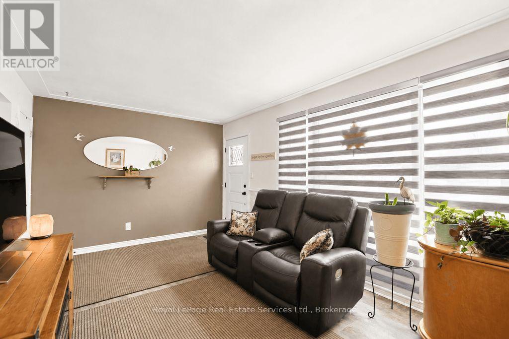 334 TRAGINA AVENUE N - 5