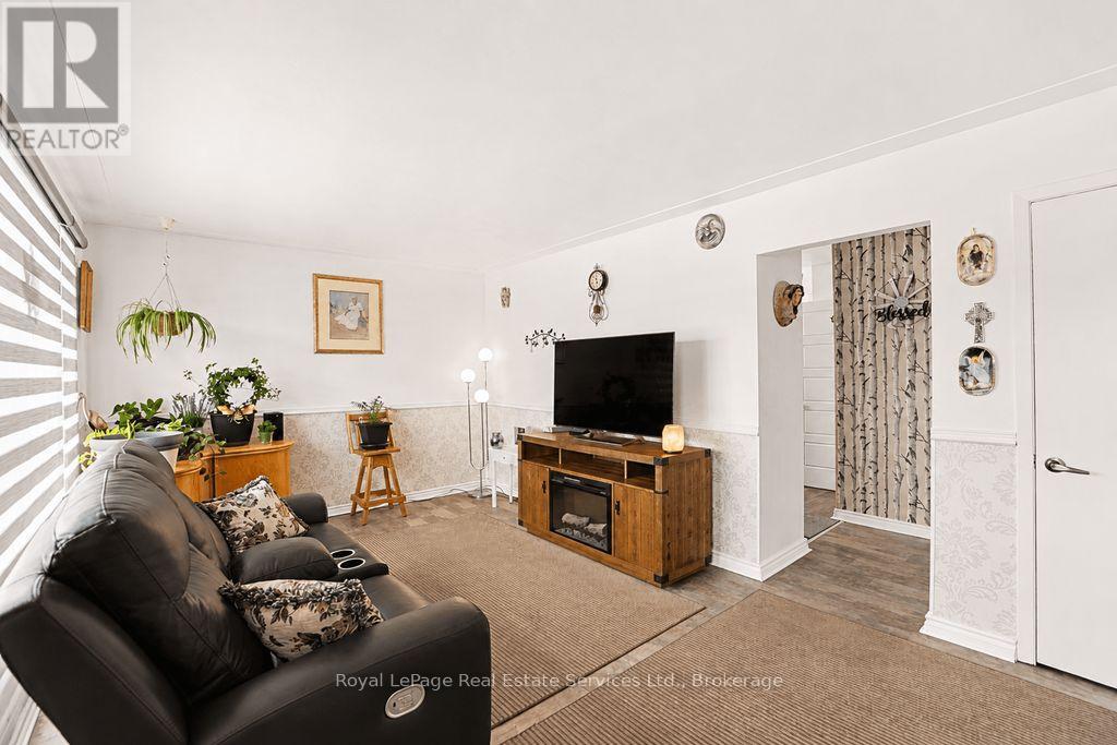 334 TRAGINA AVENUE N - 7