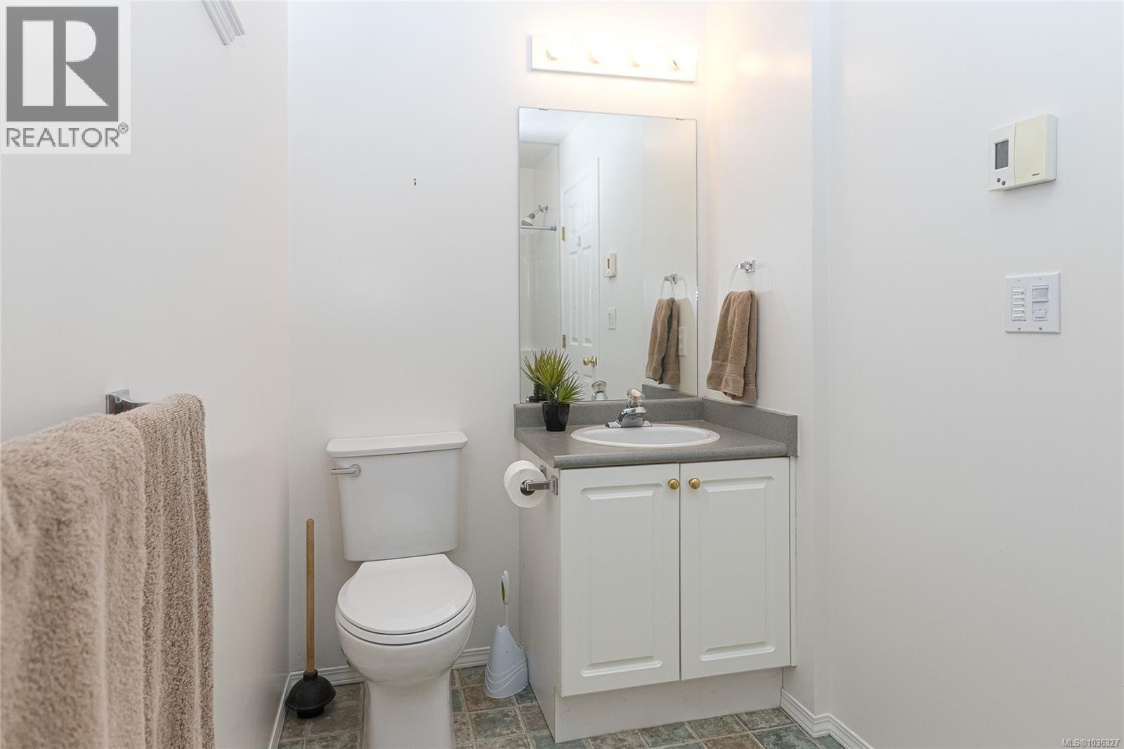 2651 Capital Hts - 25