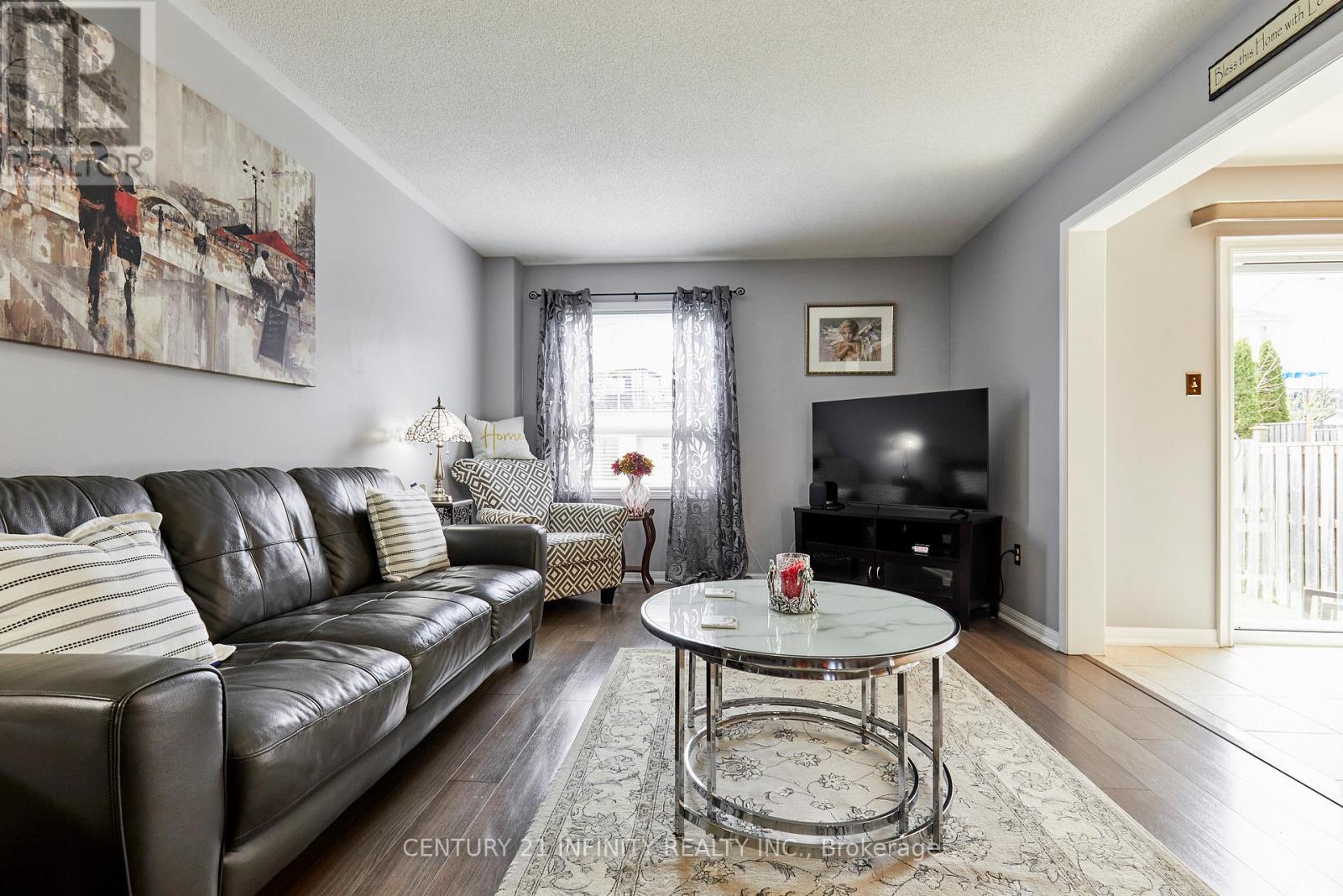 236 SCOTTSDALE DRIVE - 12
