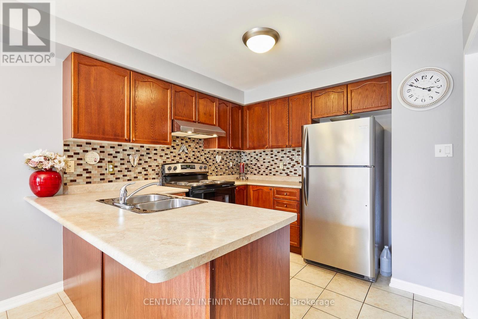 236 SCOTTSDALE DRIVE - 17