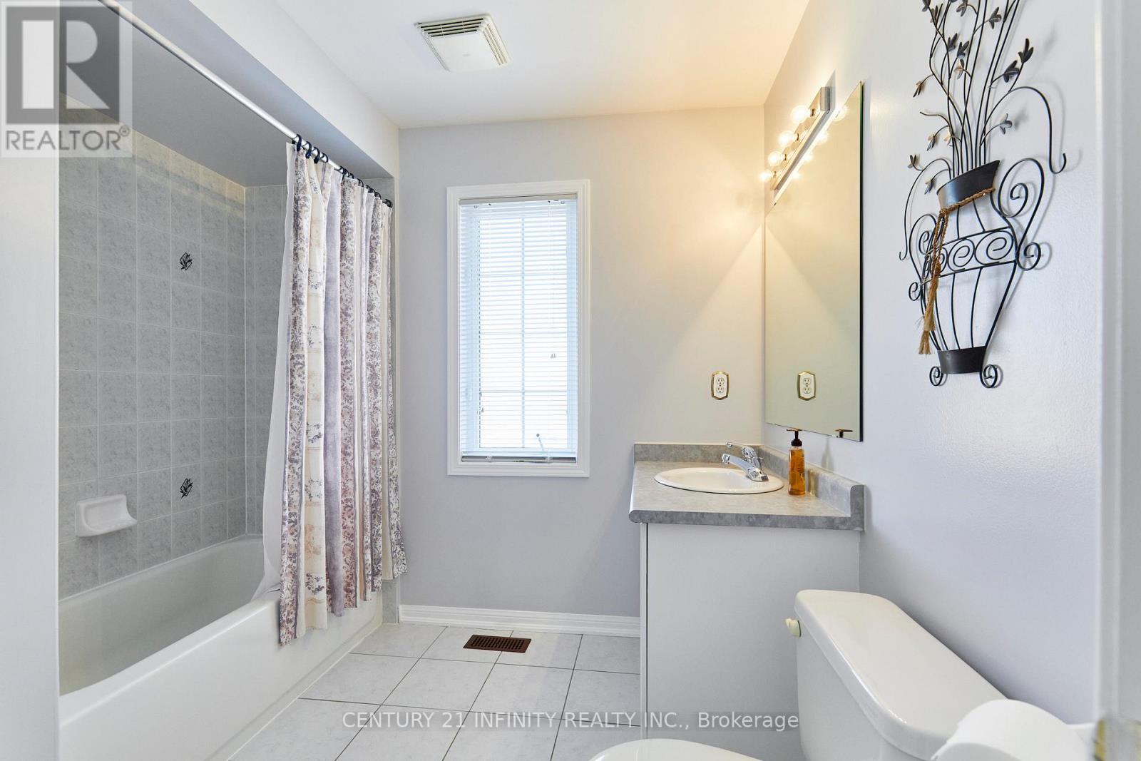 236 SCOTTSDALE DRIVE - 29