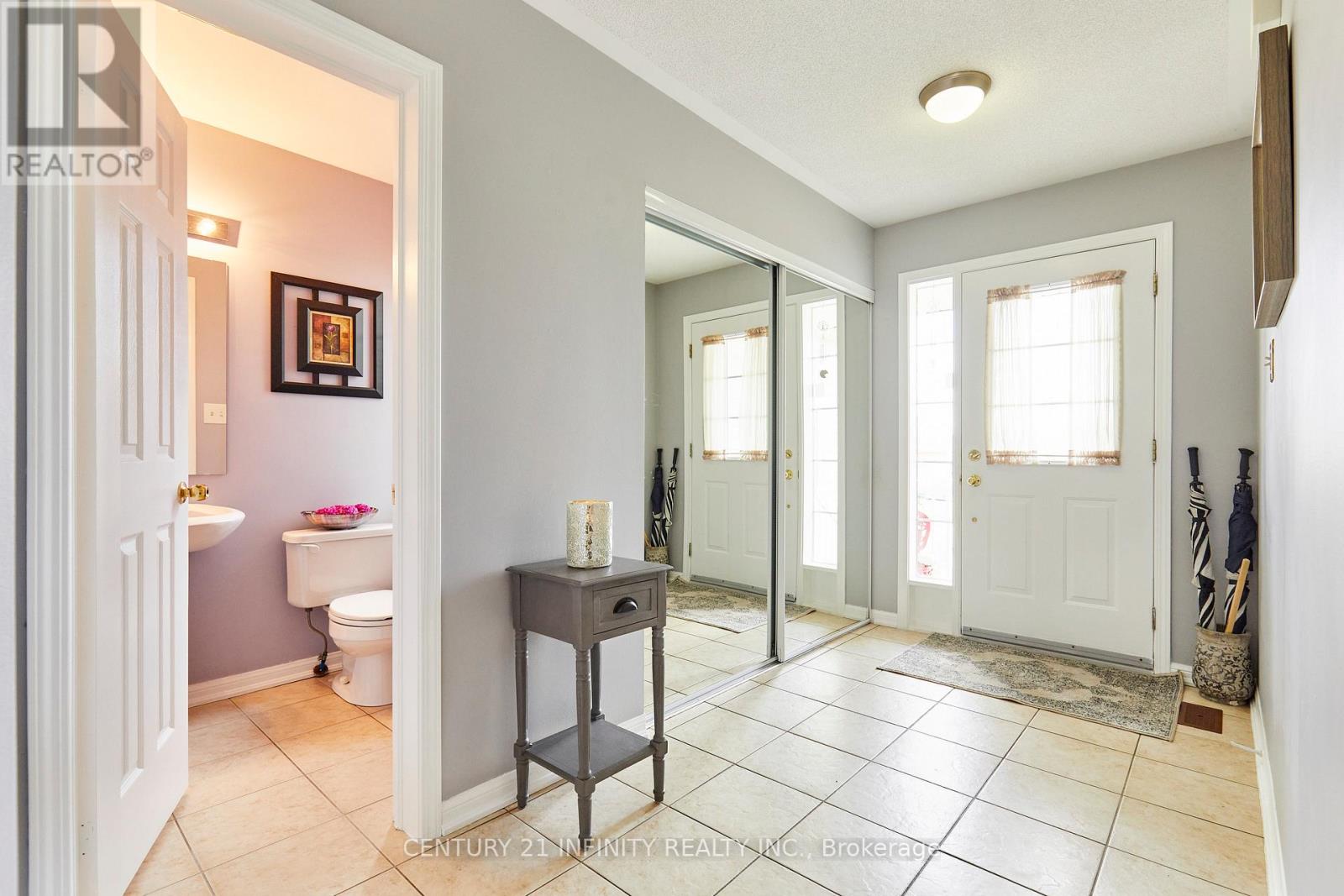 236 SCOTTSDALE DRIVE - 6