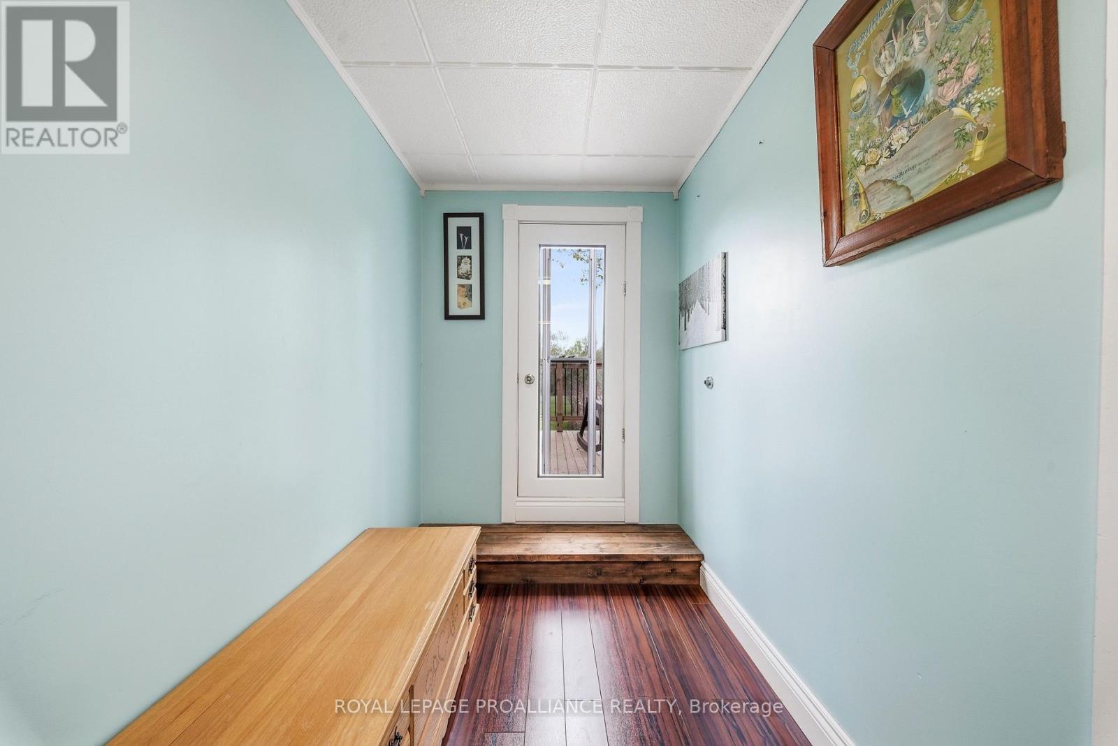 4343 NOTRE DAME STREET - 32