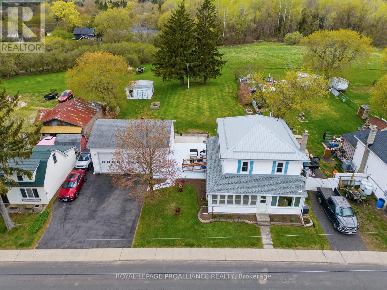 4343 NOTRE DAME STREET - 42