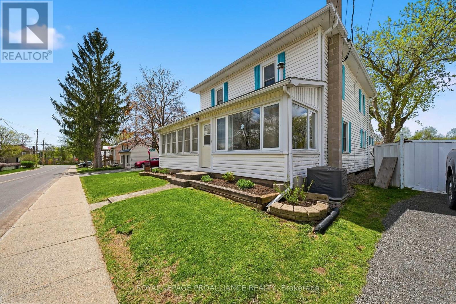 4343 NOTRE DAME STREET - 6