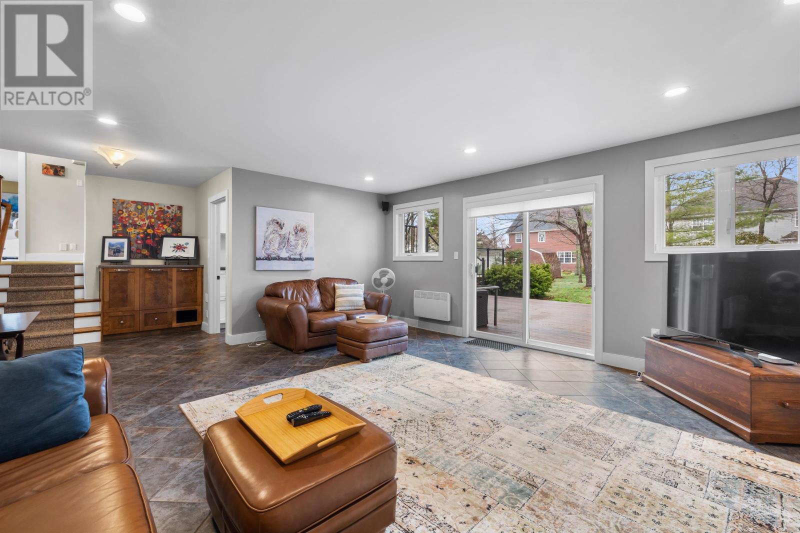 13 BARDIN Crescent - 29