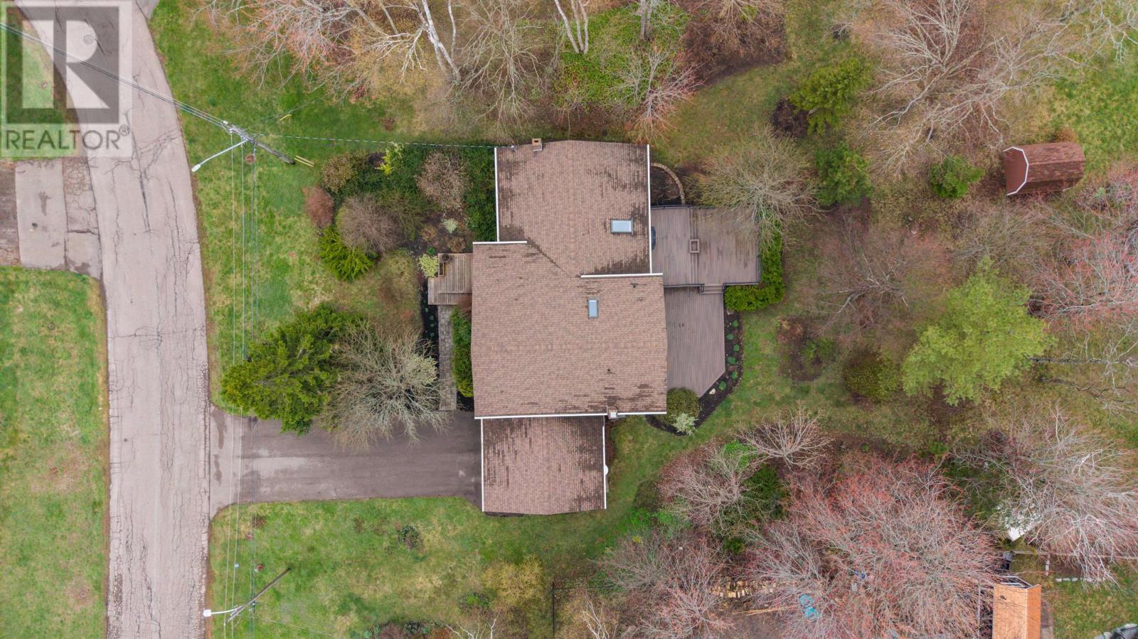 13 BARDIN Crescent - 42
