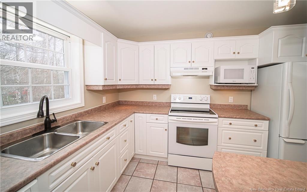 29 Mallet Road - photo 4