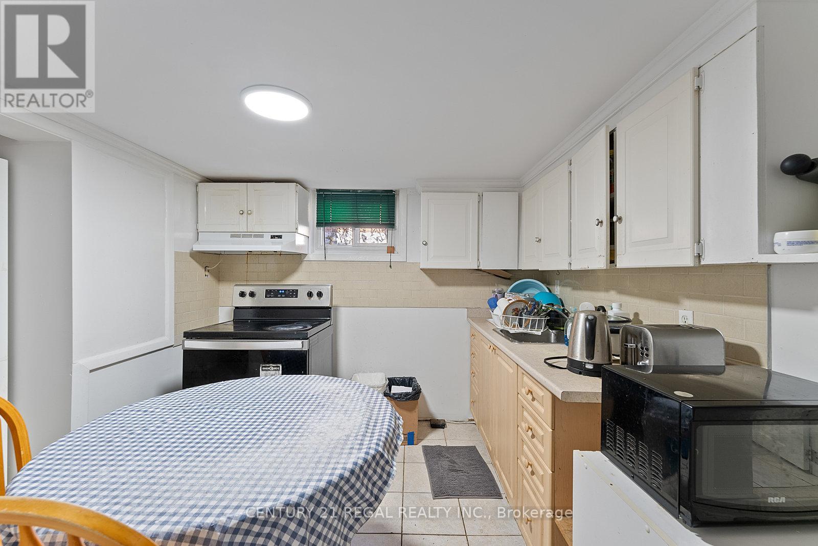 106 FLORA DRIVE - 26