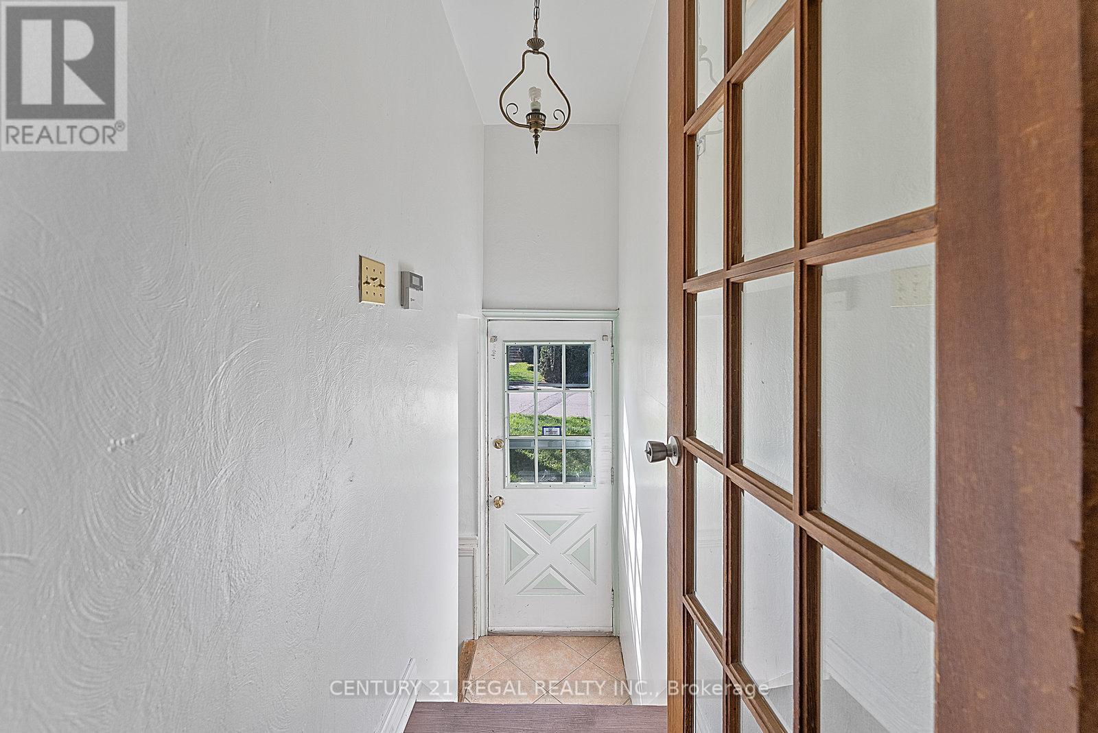 106 FLORA DRIVE - 22