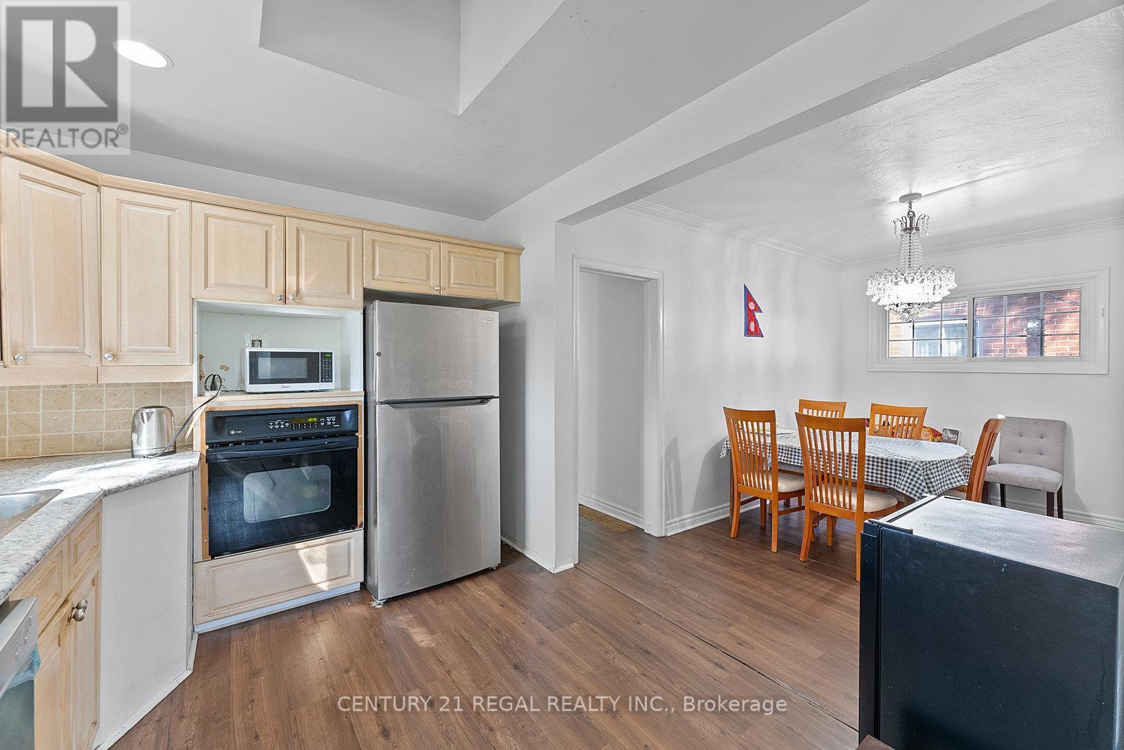 106 FLORA DRIVE - 8