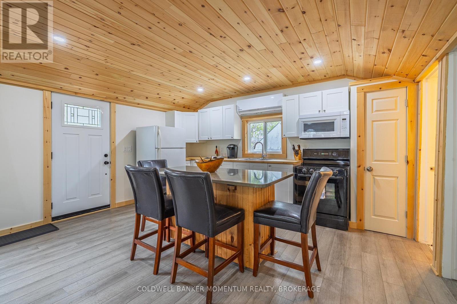 12221 LAKESHORE ROAD - 19