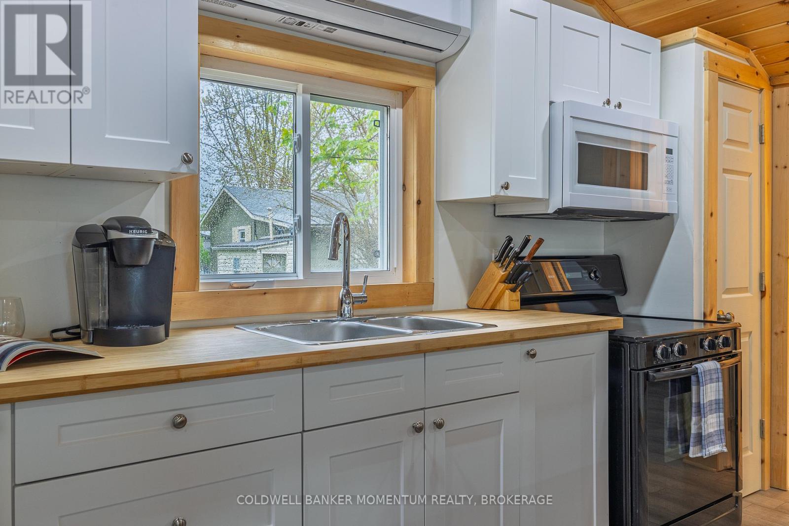 12221 LAKESHORE ROAD - 22