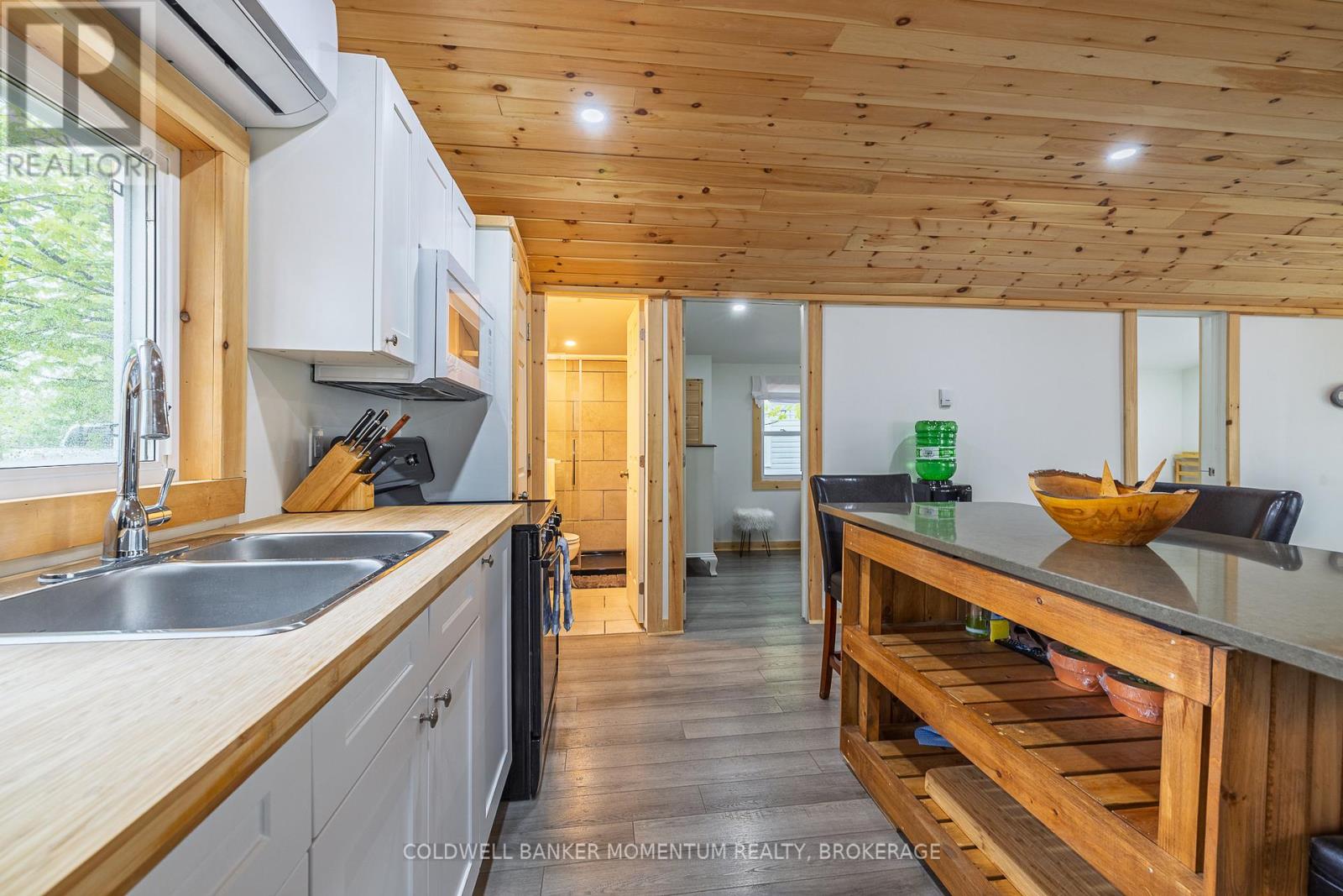 12221 LAKESHORE ROAD - 23