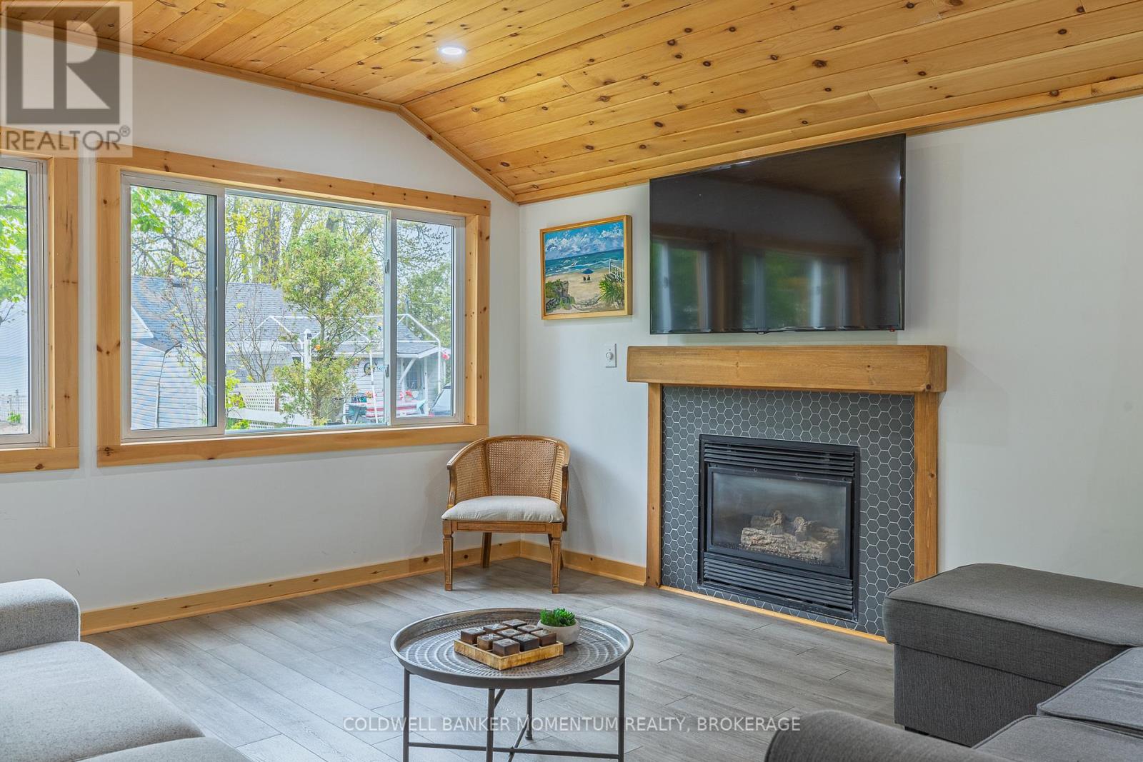 12221 LAKESHORE ROAD - 34