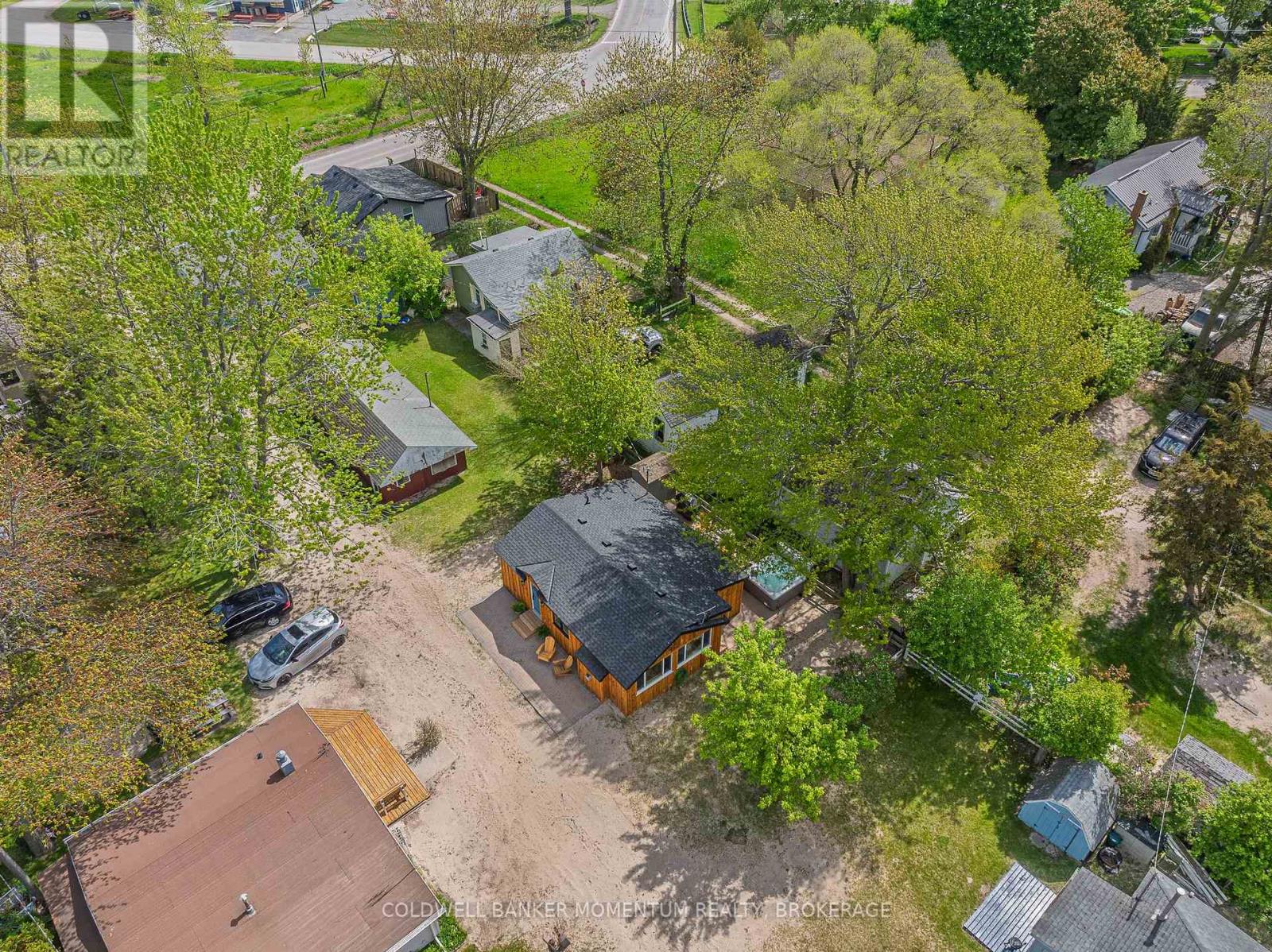 12221 LAKESHORE ROAD - 5