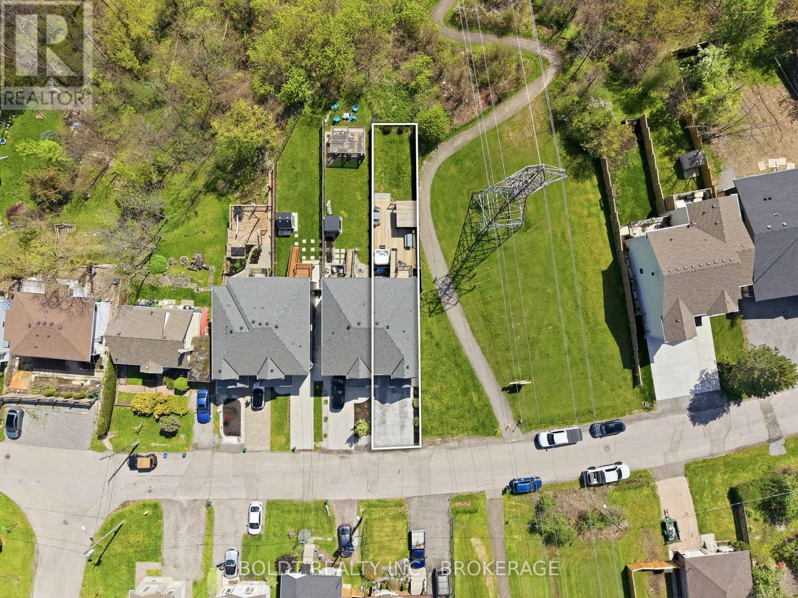 83 HILLVIEW ROAD - 39