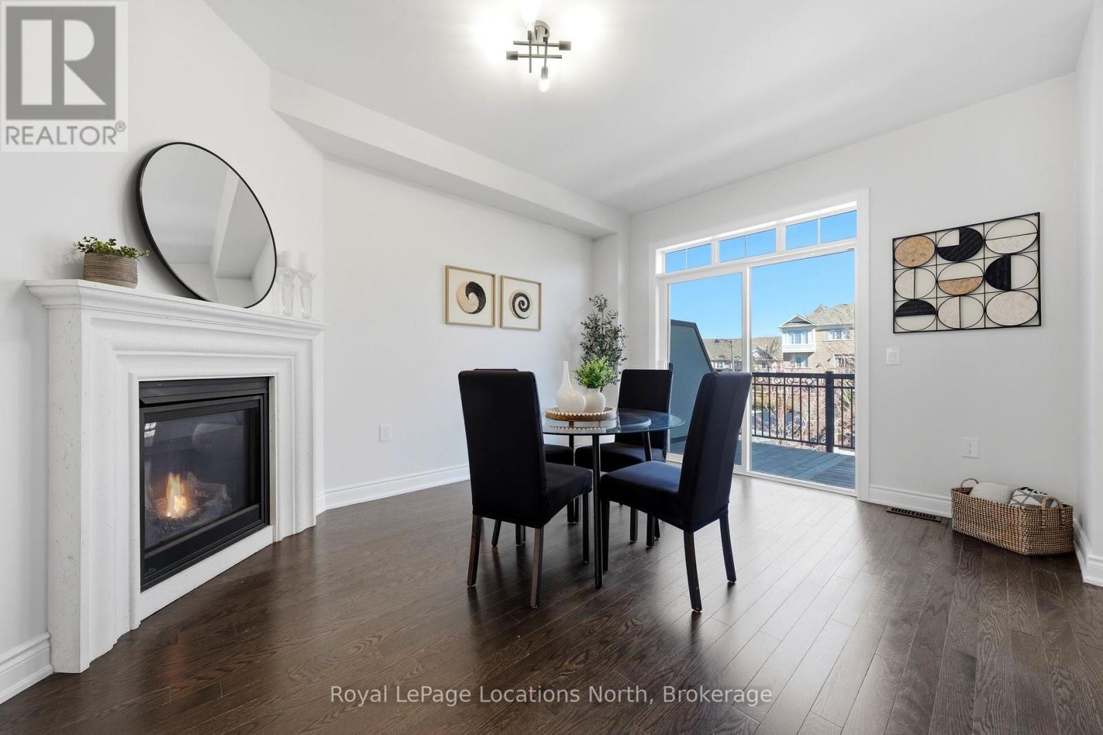 118 PUCCINI DRIVE - 14
