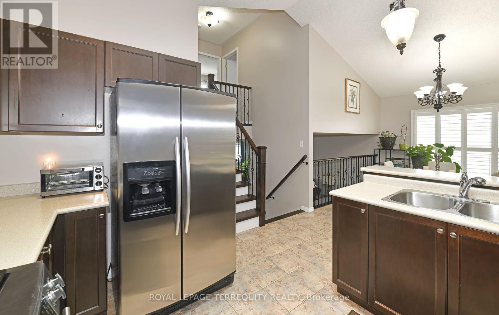 591 LUPLE AVENUE - 8